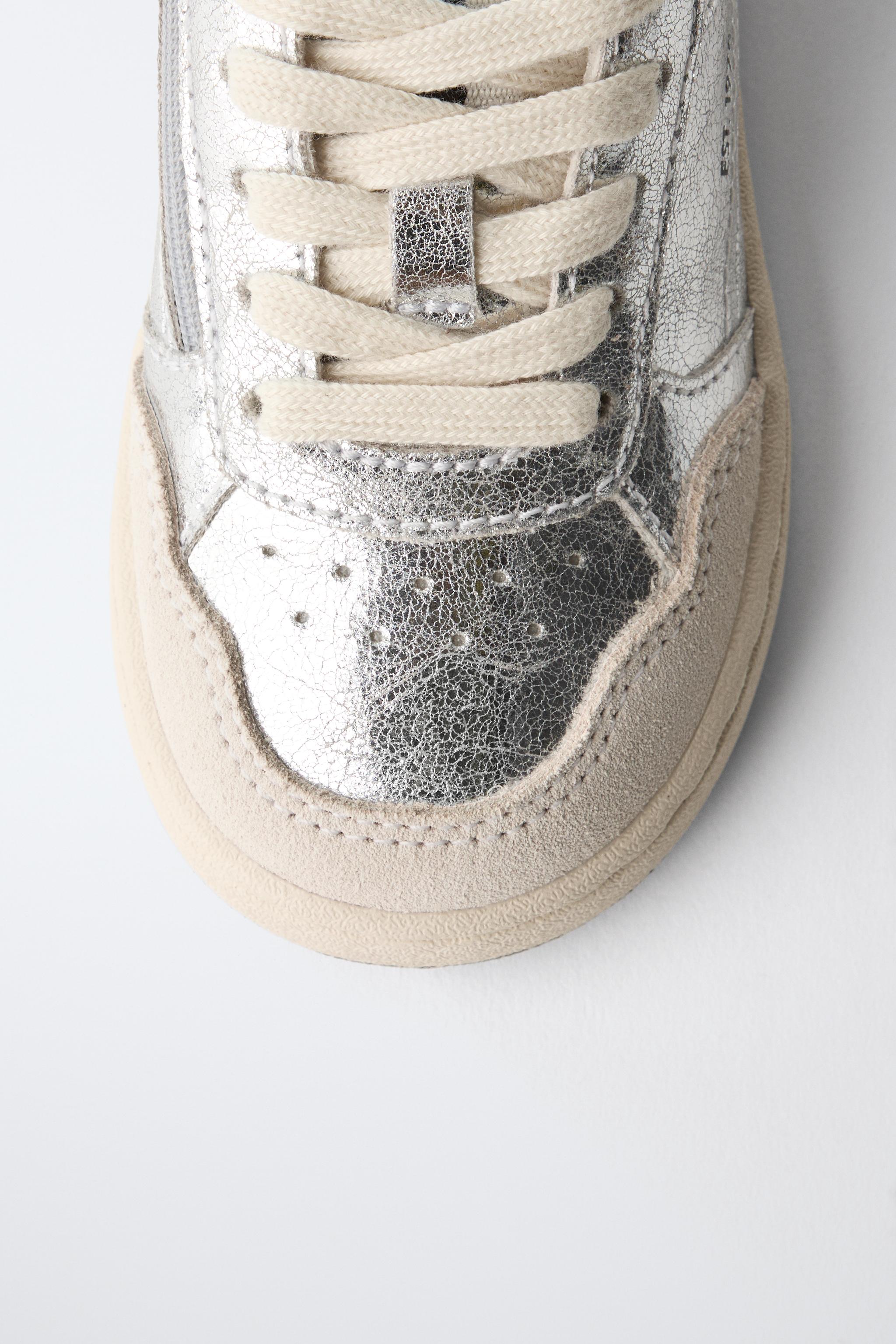 METALLIC SNEAKERS